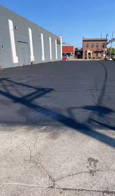 Asphalt Sealcoating